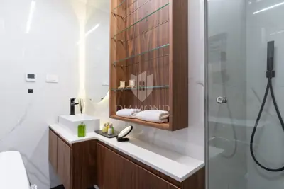 Modern apartment for rent in Rovinj's most sought-after location - 16