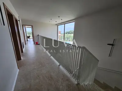 Haus 206 m², Tar - beheizter Pool und Garten - 11