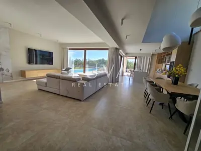 Haus 206 m², Tar - beheizter Pool und Garten - 4