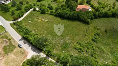 Building plot 1,259 m², Labin - flat plot - 2