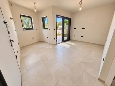 Apartman 56 m², Omišalj - prizemlje, okućnica i pogled na more - 5