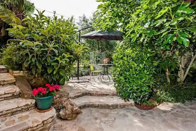 Haus 400 m², Rovinj - ruhige Straße nahe dem Zentrum - 3
