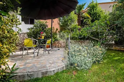 Haus 400 m², Rovinj - ruhige Straße nahe dem Zentrum - 2