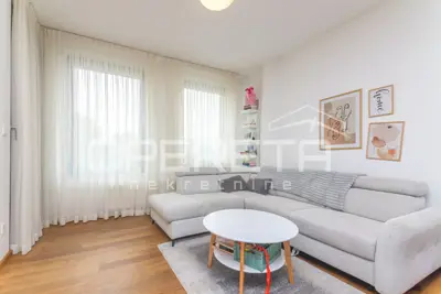 Stan 76 m², Maksimir - 3 sobe, loggia i lift - 2