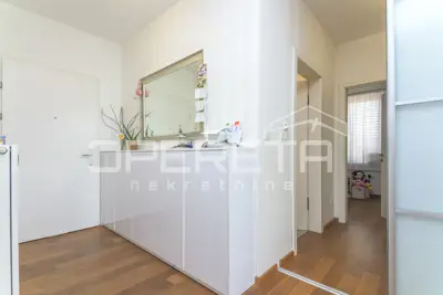 Stan 76 m², Maksimir - 3 sobe, loggia i lift - 7