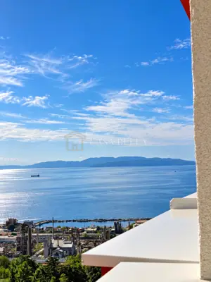 Stan 58 m², Turnić Rijeka - pogled na more i lift - 3
