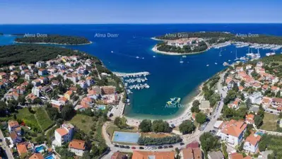 Haus in Pješčana Uvala, Pool und Meerblick - 18