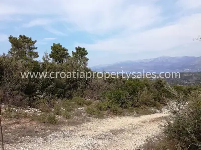 Grundstück, Brač, 19.700 m², 98.500 € - 5