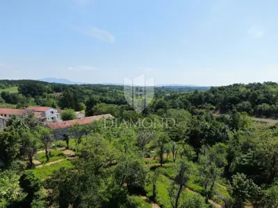 Building plot 1,046 m², Stari Pazin - flat plot