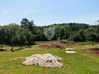 Building plot 1,046 m², Stari Pazin - flat plot - 2