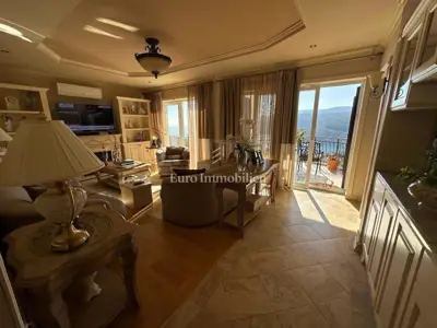Haus zum Kauf in Rabac, 340 m² - 6