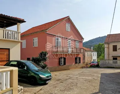 Kuća u Sali, 400 m od mora, mirna lokacija - 2