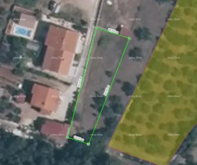 Gradevinsko zemljiste 750 m² u Galižani.