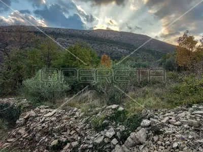Grundstück 1 528 m², Tugare bei Omiš, Nähe von Split - 16