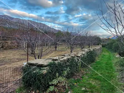 Grundstück 1 528 m², Tugare bei Omiš, Nähe von Split - 6