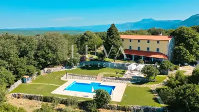 Istra, Ripenda Kras, turistička vila i imanje na prodaju