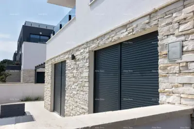 Poreč, residential-commercial building with apartments and underground garages - 13