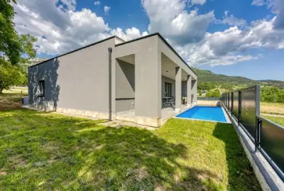 House for sale in Buzet, 150 m²