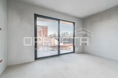 House for sale in Labin, 198 m² - 11