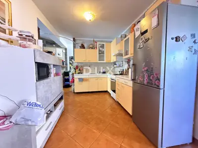 RIJEKA, GORNJI ZAMET - 3 rooms + living room with parking and a 32 m² terrace, newer construction - 19