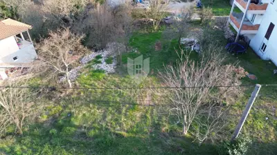 Građevinsko zemljište 788 m², Labin - uz glavnu cestu