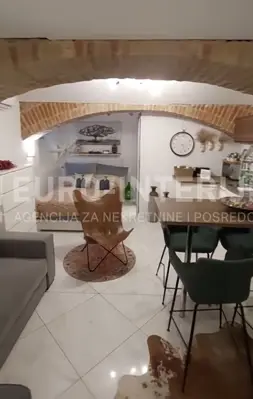 Apartment for sale in Donji grad, 28,7 m²