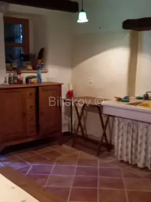 Kuća 294 m², Hum, povijesna jezgra i pogled na trg - 15