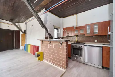 Donji grad, CENTAR- trosoban stan na Britancu, 4. kat, 83 m², 259500€