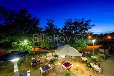 Hotel in a quiet location next to the sandy beach - 8