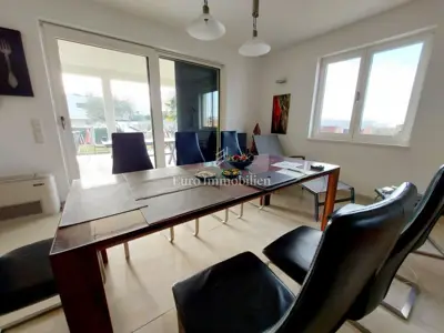Rovinj - moderna vila s velikom okućnicom - 11