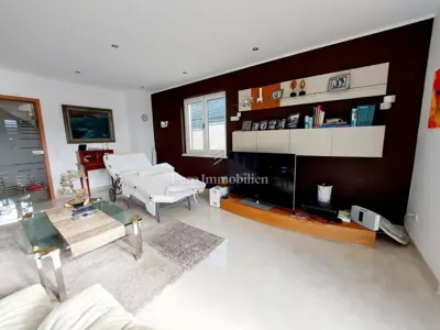 Rovinj - moderna vila s velikom okućnicom - 13