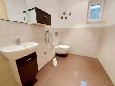 Rovinj - moderna vila s velikom okućnicom - 6