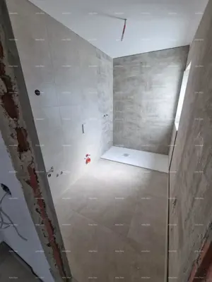 Prodaje se kuća s bazenom i pogledom na more – mirno selo Raša - 9