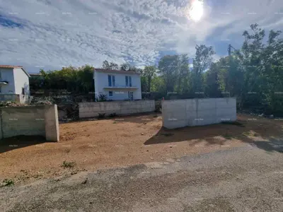 Prodaje se kuća s bazenom i pogledom na more – mirno selo Raša - 2