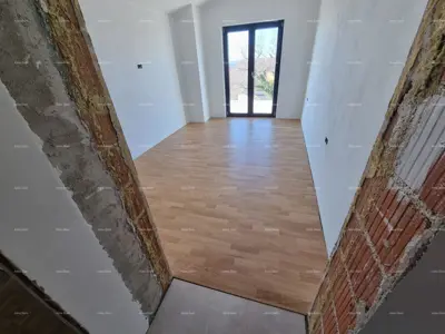 Prodaje se kuća s bazenom i pogledom na more – mirno selo Raša - 6