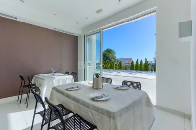 Seget Donji, kuća s apartmanima i zemljištem - 7