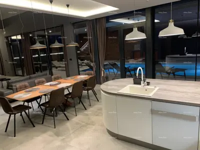 House 328 m², Ližnjan - modern villa with pool - 10