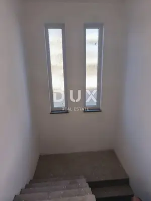 Doppelhaushälfte 121,3 m², Rovinj - 500 m vom Meer und Pool - 9