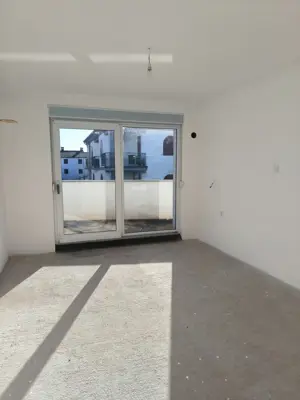 Doppelhaushälfte 121,3 m², Rovinj - 500 m vom Meer und Pool - 18