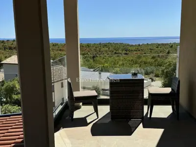 Moderne Villa mit Pool und Meerblick - 4