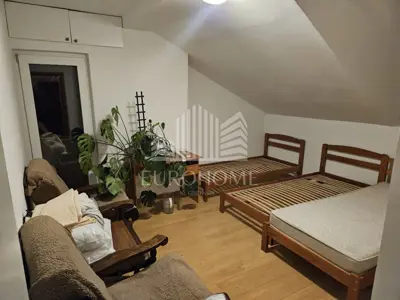 Wohnung 100 m², Ivanja Reka, ruhige Familienstraße - 10