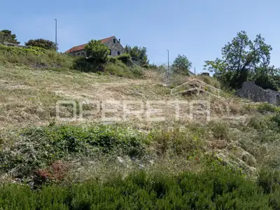 Grundstück zum Kauf in Nerežišća - 2
