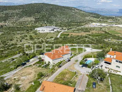 Grundstück zum Kauf in Nerežišća - 13