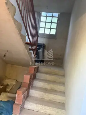 Haus 1.350 m², Markuševec - Panoramablick auf Zagreb - 10