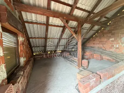 Kuća 1.350 m², Markuševec - panoramski pogled na Zagreb - 10