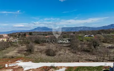 Building plot 1,014 m², Labin - quiet street