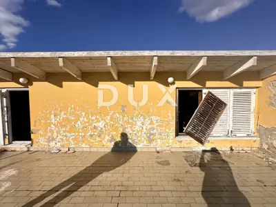 Haus zum Kauf in Crikvenica, 650 m² - 8