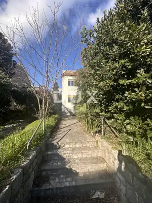 Haus zum Kauf in Crikvenica, 650 m² - 2