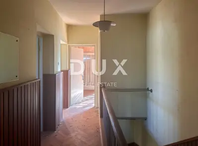 Haus zum Kauf in Crikvenica, 650 m² - 12