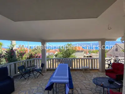Apartman 46 m², Otok Brač - pogled na more i terasa